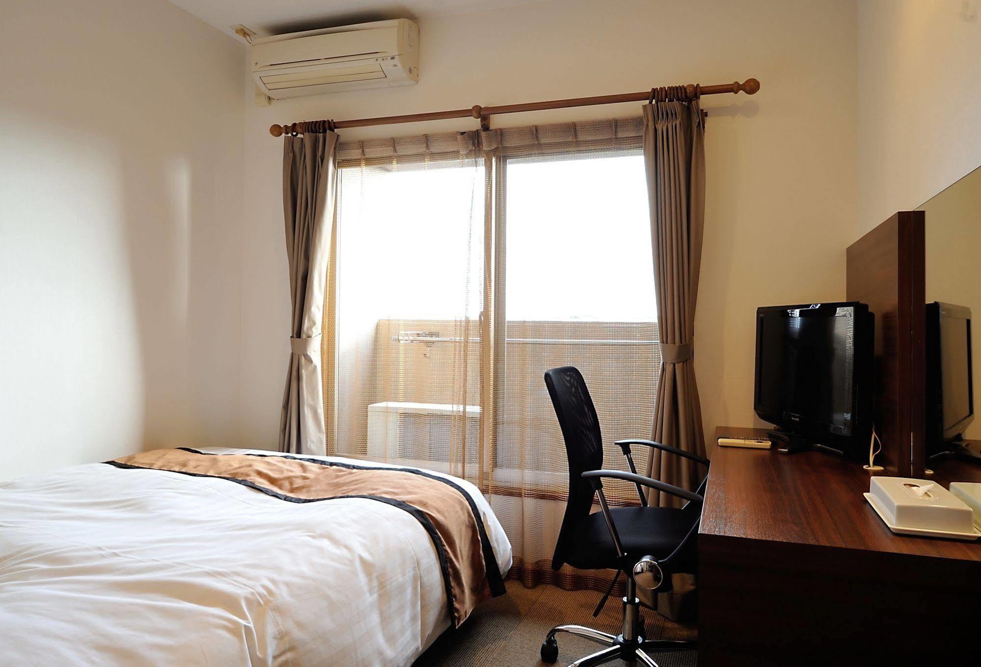 Business Inn Umesaki - Vacation Stay 63382V Nagasu Kültér fotó